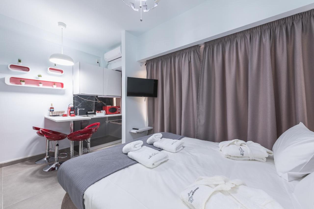 Iguana Gold Luxury Suites 1Min From Ermou Str Athena Bagian luar foto