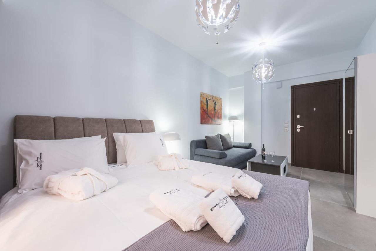 Iguana Gold Luxury Suites 1Min From Ermou Str Athena Bagian luar foto