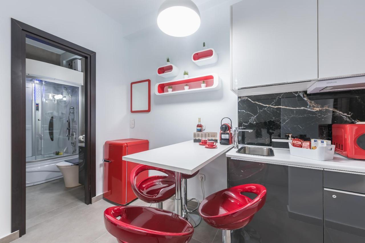 Iguana Gold Luxury Suites 1Min From Ermou Str Athena Bagian luar foto